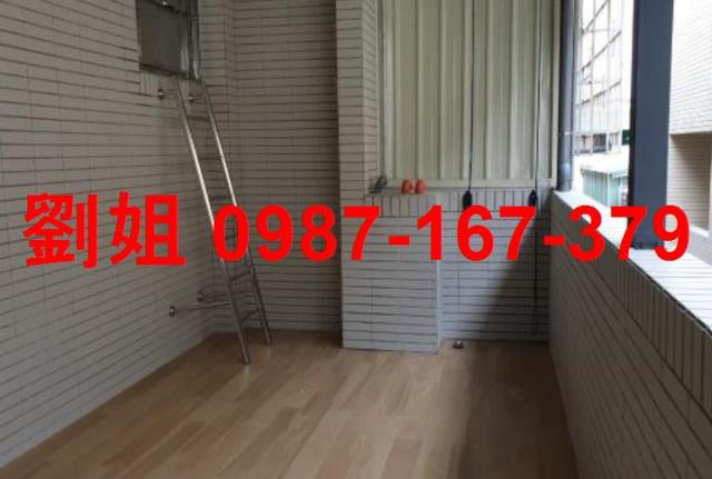 新興區透天-4